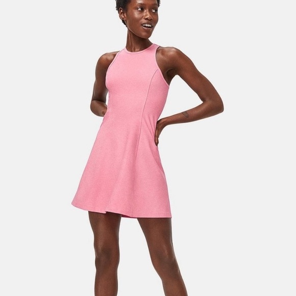 NWT Outdoor Voices Athena Dress Pink Punch Size M - Picture 1 of 8